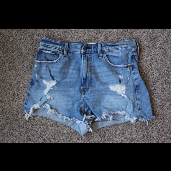 Abercrombie Fitch curve love high rise mom shorts